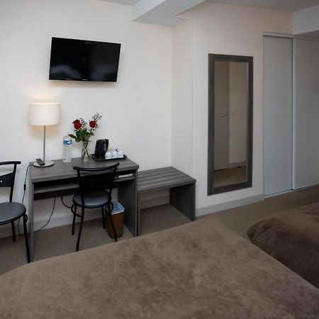 Logis-Hotel & Restaurant Le Carnot ボルベック エクステリア 写真