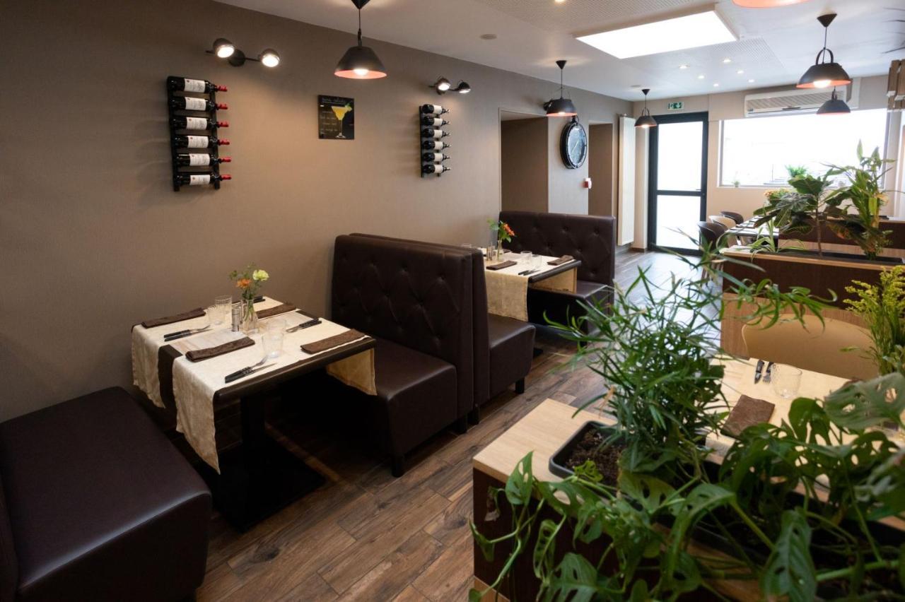 Logis-Hotel & Restaurant Le Carnot ボルベック エクステリア 写真
