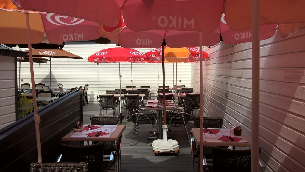 Logis-Hotel & Restaurant Le Carnot ボルベック エクステリア 写真