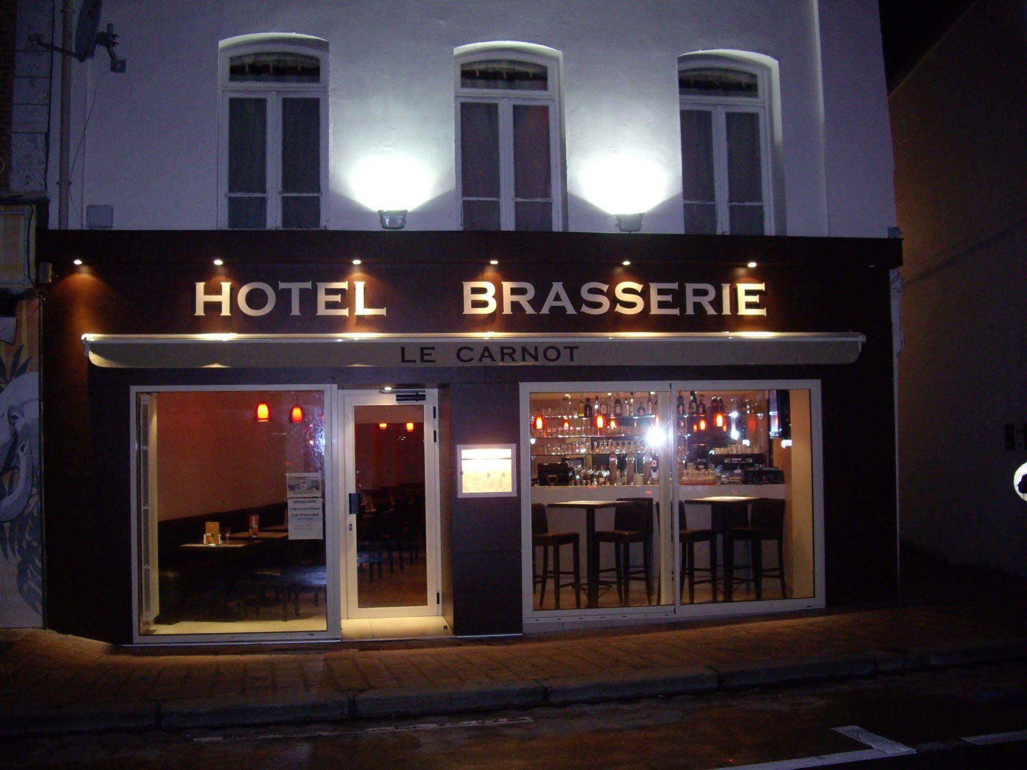 Logis-Hotel & Restaurant Le Carnot ボルベック エクステリア 写真